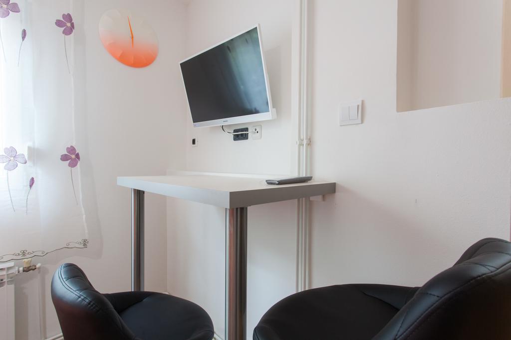 Apartment Tresnja *